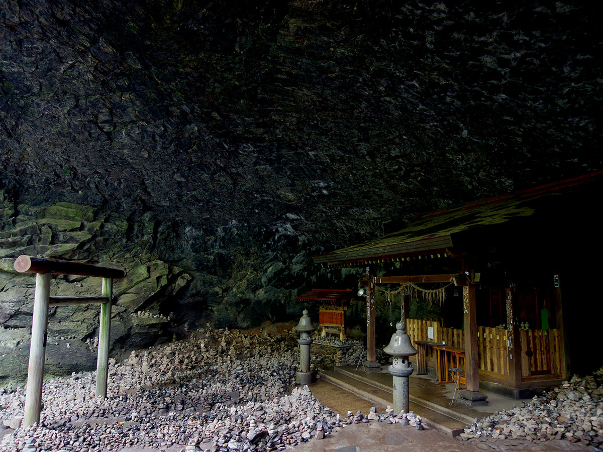 Amano-iwato Shrine and Amano Yasugawara_2