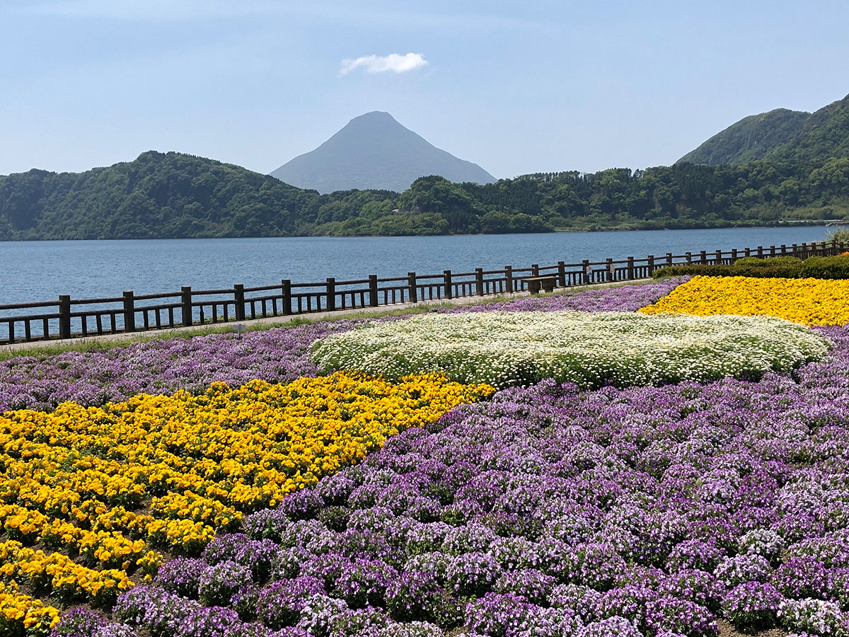 Lake Ikeda_1
