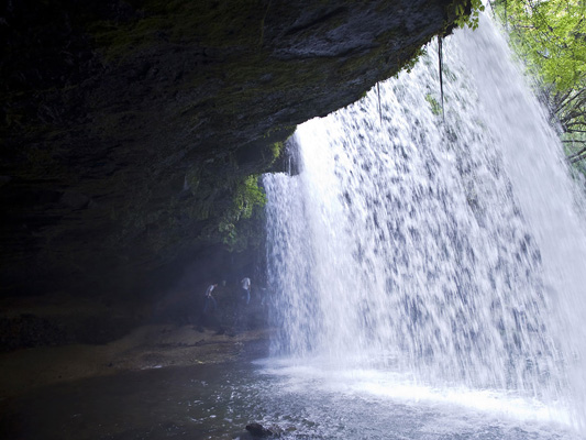 Nabegataki falls_3